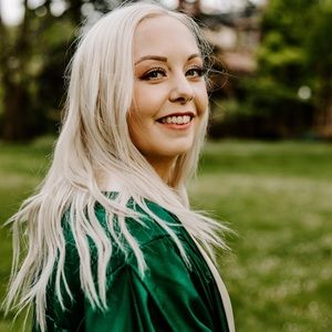 Meet your Posher, Maddie